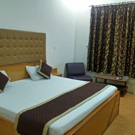 Hotel Savoy - Since 1951 Divisione di Divisione di Jaipur Esterno foto